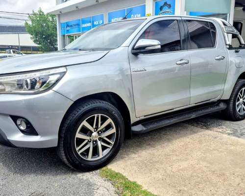 Toyota Hilux SRX 2,8 4X4 (2017)