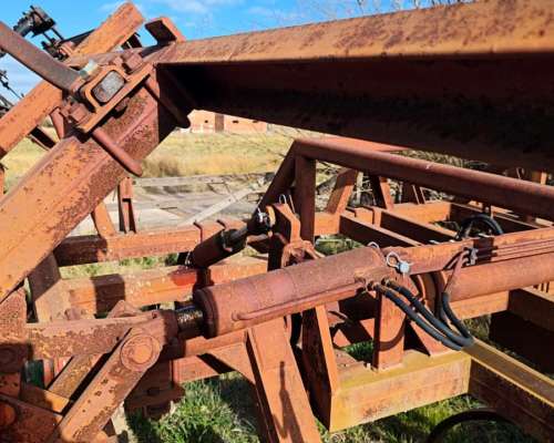 Cincel Achilli DI Battista