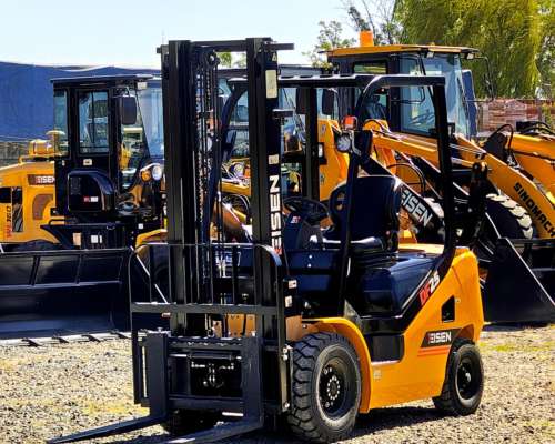 Autoelevador Eisen DF25 2500kg Torre Doble 3.7m Powershift