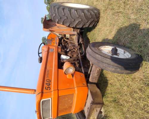 Tractor Fiat 540 Tres Puntos