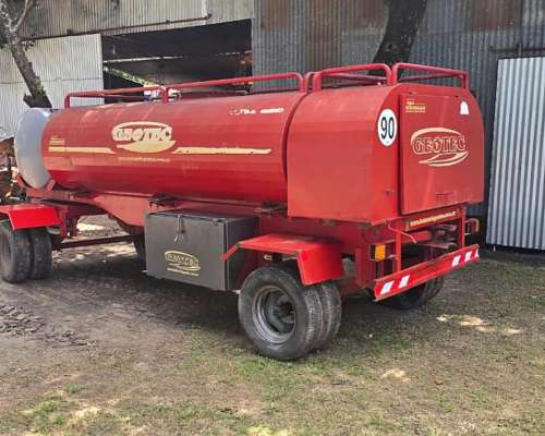 Acoplado Tanque Ultra 4250 Full Geotec