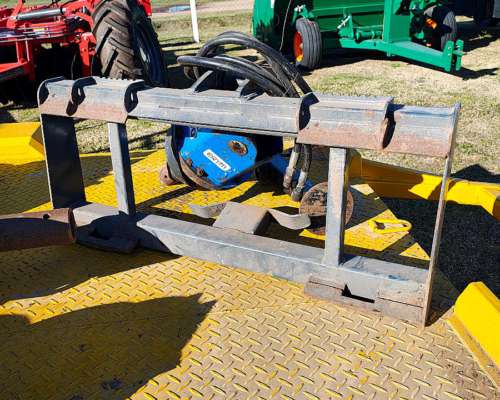 Minipala Liugong 365b con Hoyadora y Carro