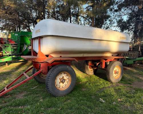 Comofra, Acoplado Tanque de 8,000 Lts