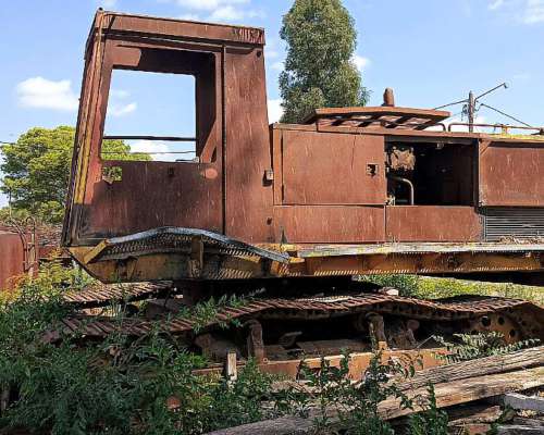 Excavadora Caterpillar Modelo 235