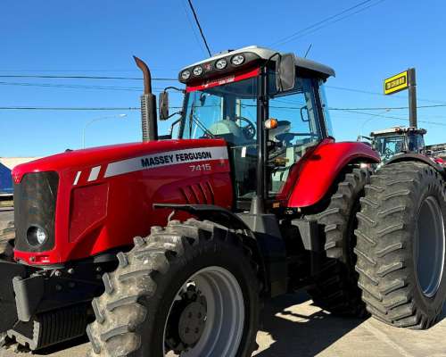 Tractor Massey Ferguson 7415, año 2016. 3.000 Hs