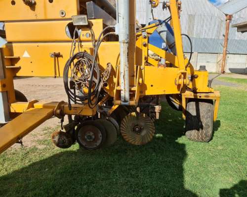 Sembradora Fabimag FG01 de 40 Lineas para Mani Neumatica