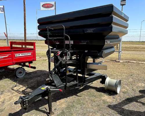 Fertilizadora Bernardin Vortex 3000lts 36mts Disponible
