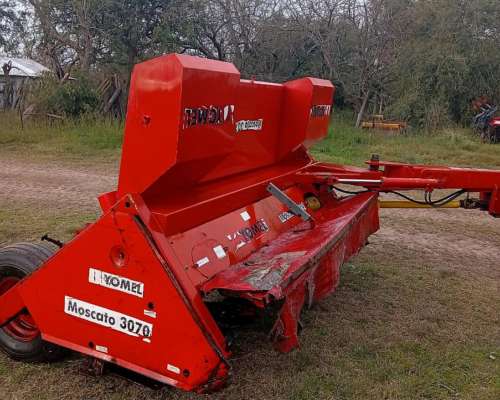 Segadora Yomel Moscato 3070 de 3 Mts. de Ancho de Labor