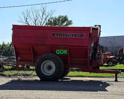 Tolva Autodescargable 14 TN C/ Sobre Baranda 16. Mancini.