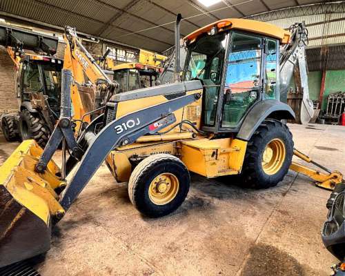 Retroexcavadora John Deere 310j
