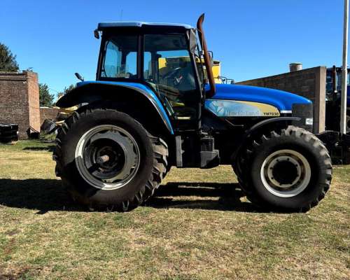 Tractor New Holland TM 7030