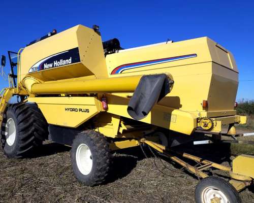 Cosechadora New Holland TC 59 año 2008