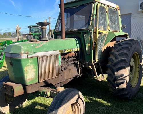 Tractor John Deere 2850