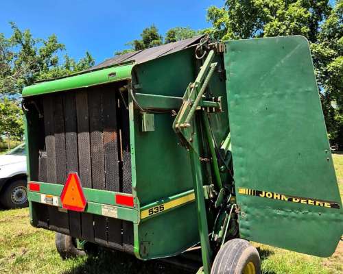 Rotoenfardadora John Deere 535