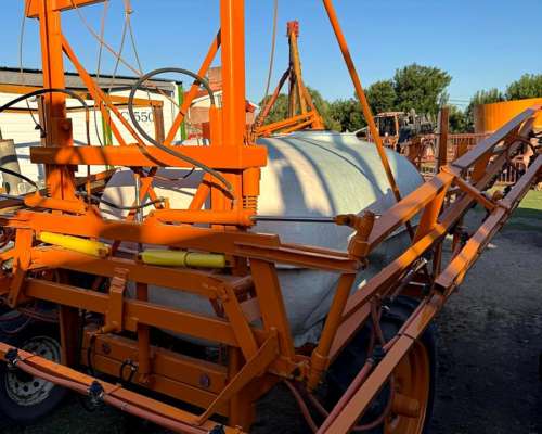 Pulverizadora de Arrastre Jacto 3000 Lts A18 Reparada