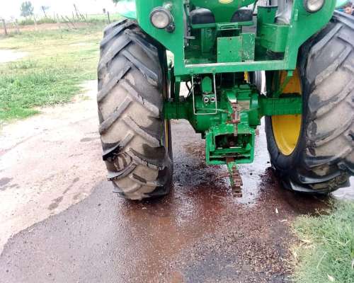John Deere 3420. 110 HP. Motor JD Original.