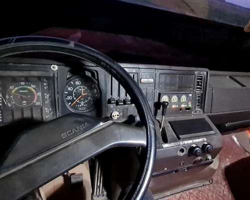 Scania 112 año 1984 Motor Reparado con Carrocería
