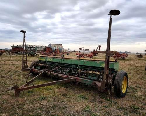 Sembradora Pierobon de 28 Líneas a 17,5