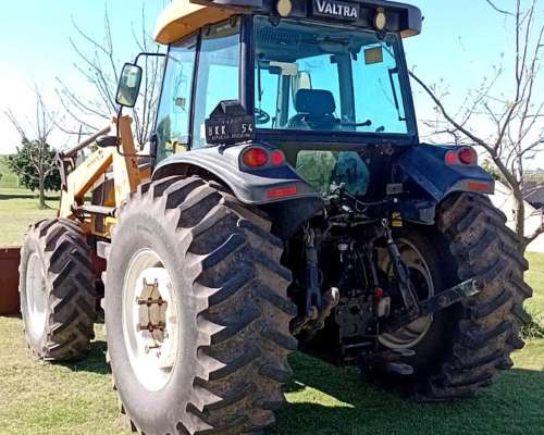 Tractor Valtra BM 125i