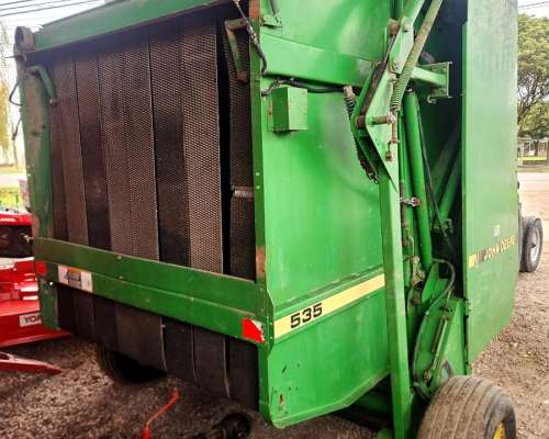 Rotoenfardadora John Deere Modelo 535