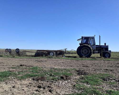 Tractor Massey Ferguson 5140
