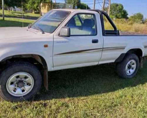 Toyota Hilux 3.0 4X4 2004