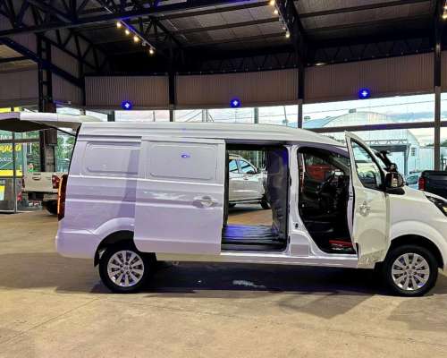 Shineray 2.0 Nafta Manual M7 Furgón 0km MY2025 Orio Hnos