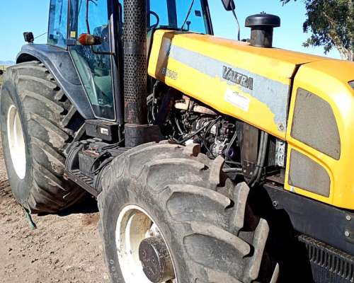 Tractor Valtra BH 145 año 2009