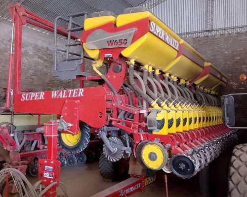 Sembradora Super Walter W650 de 20 Lineas a 35 cm Nuematica