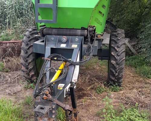 Fertilizadora Bernardin con Variable