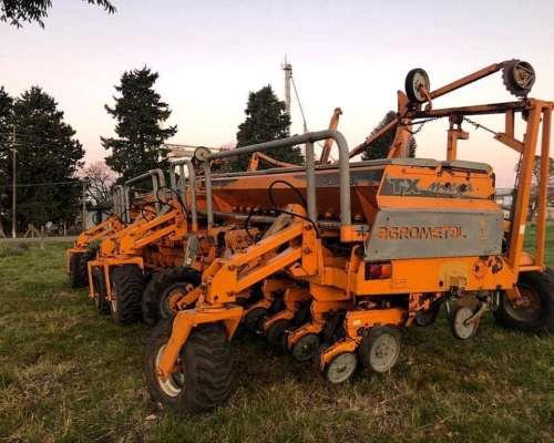 Sembradora Agrometal con Fertilización Profunda