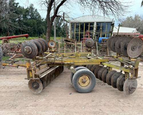 Rastra Desencontrada DAN CAR de 56 Platos con Alas a Resorte