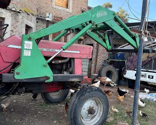 Massey Ferguson 1078 con Pala