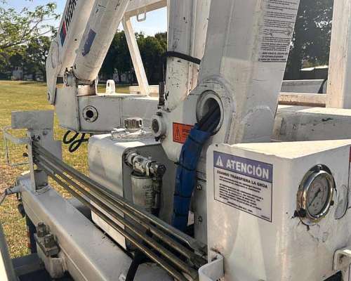 Camion F4000 C/hidrogrubert N5000