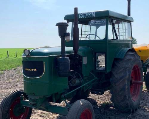 Tractor Deutz 55 con Cabina