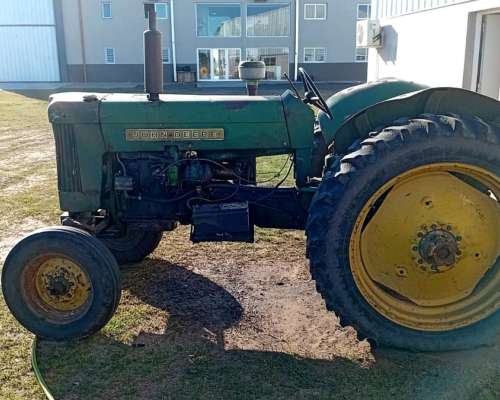 Tractor John Deere 445