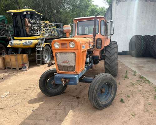 Tractor Fiat 700 e