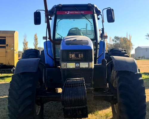 Nh Tractor 7040 TM
