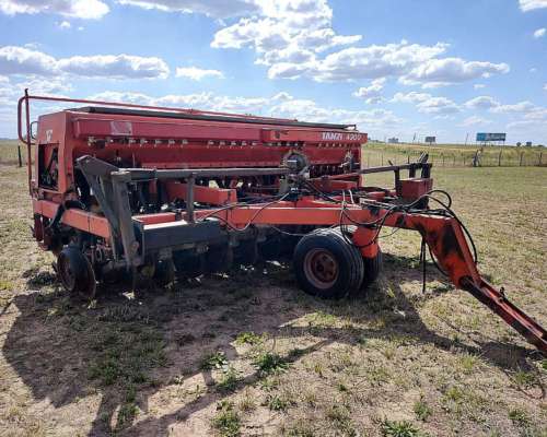 Sembradora Tanzi 4300 de 21 Líneas a 21