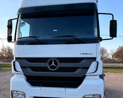 Mercedes Benz 2035 año 2015 Tractor con 1.200.000 KM.