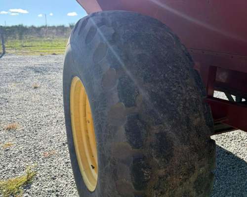 Tolva Autodescargable BMB de 14 TN