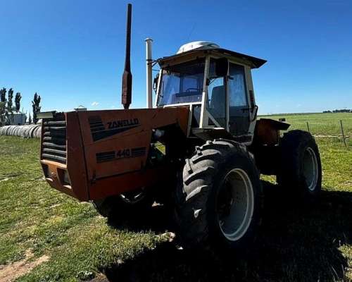 Tractor Zanello 440 - 180 HP