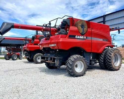 Case IH Axial Flow 8230 - año 2017