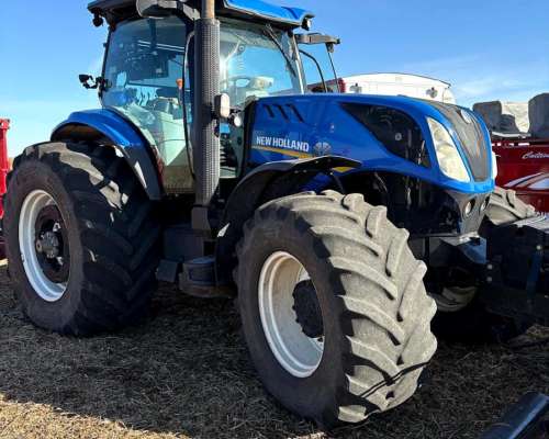 New Holland T7 215
