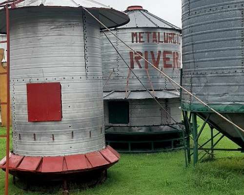 Silos Comederos Autoconsumo Usados