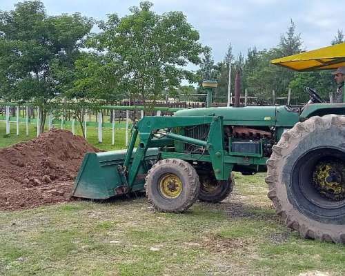 Tractor John Deere 4530