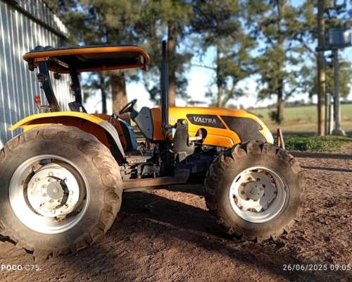 Tractor Valtra a 990 Linea Nueva con Techo