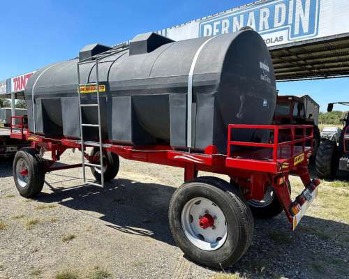 Acoplado con Tanque Plástico - 8.000lts - de Arequito