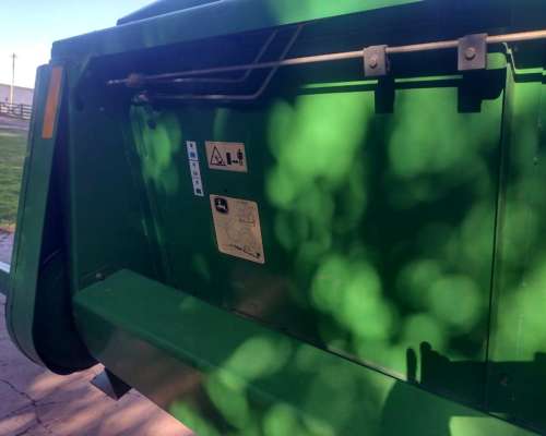 Plataforma John Deere 323 Master