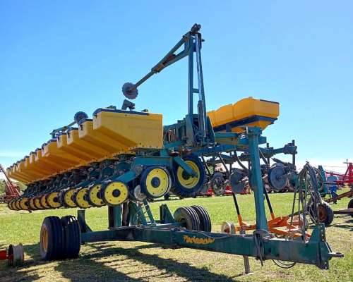 Sembradora Tedeschi Autotrailer 14 a 52